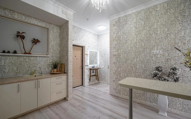 Na Yaltinskoy 12a Apartment
