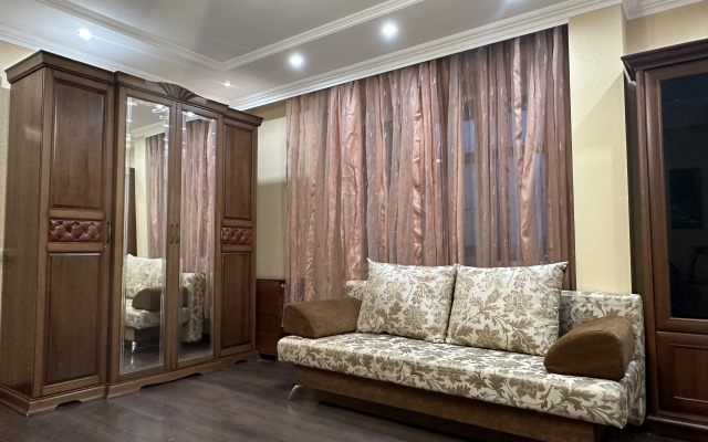 Квартира Просторная с Новым Ремонтом