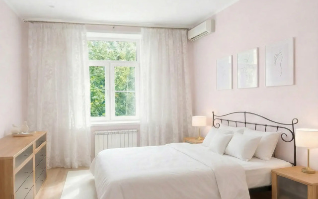 Квартира 2-х комнатная в центре Москвы