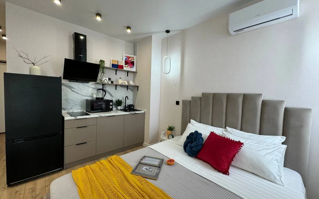 Studiya Na 16 Etazhe (201) Flat
