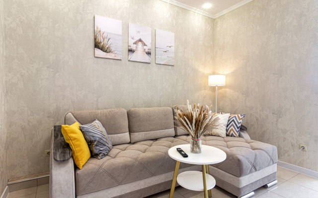 Na Ulitse Krymskoy 21 Flat