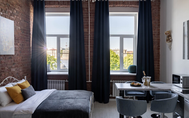 Апартаменты Лофт с Видом на Неву 2