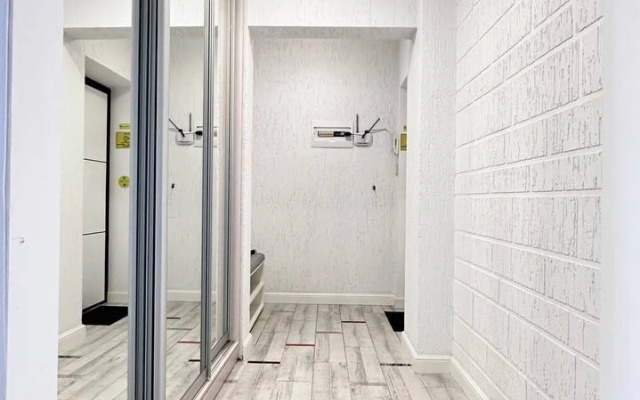 V razvitom zhilom rayone Flat