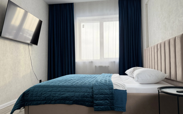 Апартаменты двухкомнатные с балконом