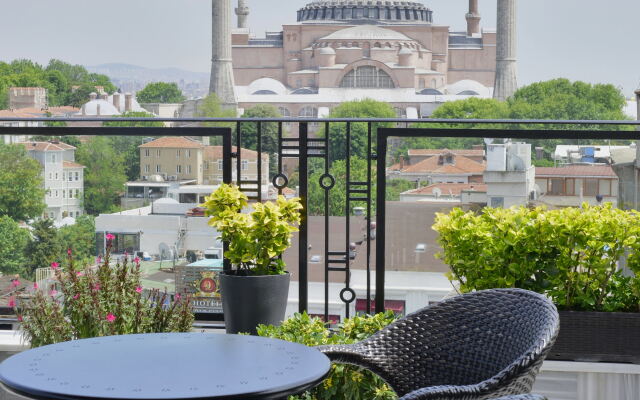 Agora Life Hotel