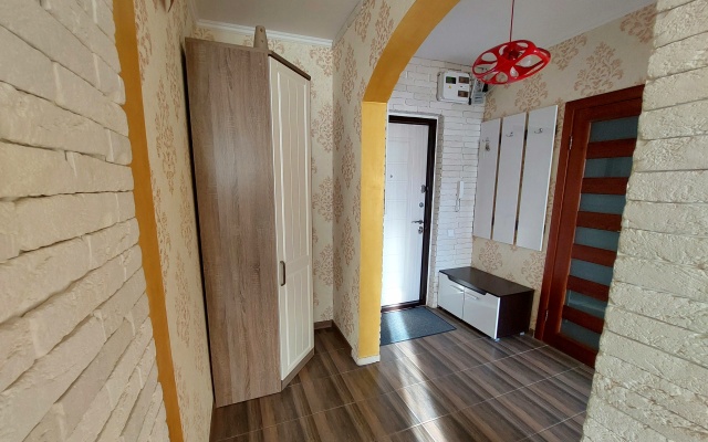 Uyutnaya Na Sviridova Flat