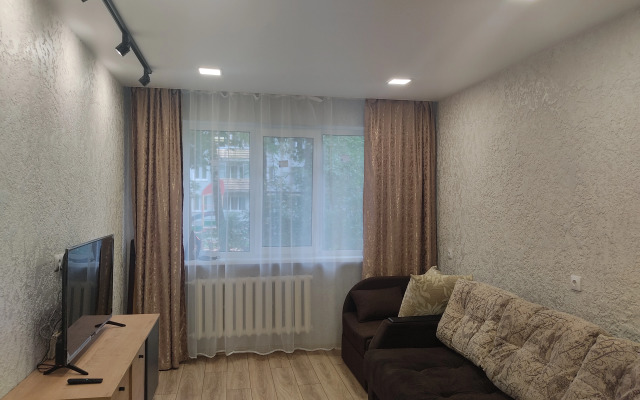 Uyutnaya Dvukhkomnatnaya G. Pskov Flat