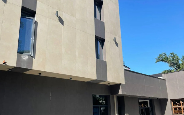 Hotel Airis Residence