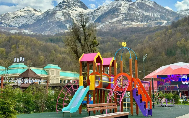 2-Kh Komnatnye Gory Ryadom s Kazino Apartments