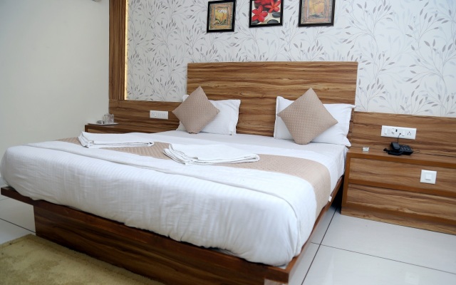 Shobhna Palace by Sky Stays Hotel