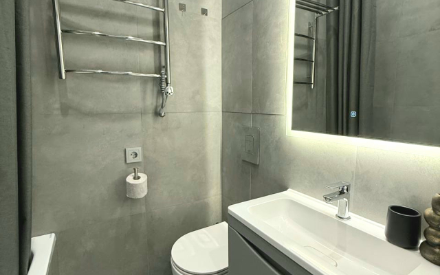 Uyutnaya Loft S Khoroshim Osnascheniem Flat