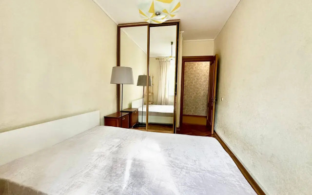 Dvukhkomnatnye U Metro Sokol Apartments