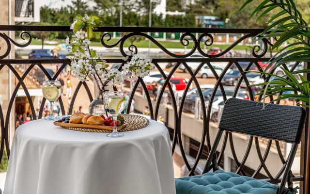 Апартаменты Квартира с Шикарным Видом на Горы от Home Group apartments