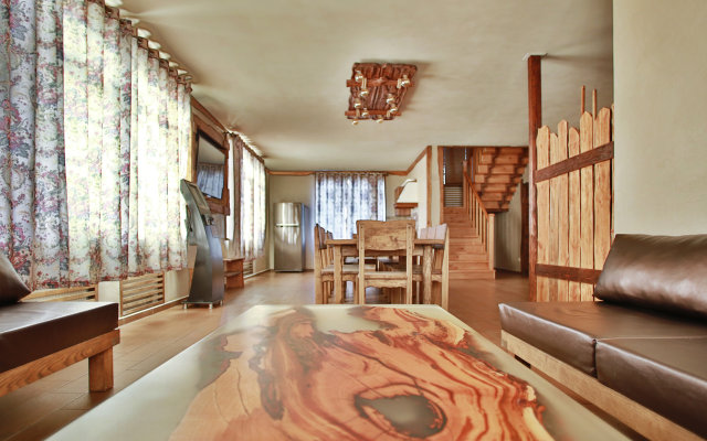 Гостевой дом Коттедж на Полевой