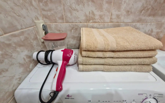 Квартира Академическая 4