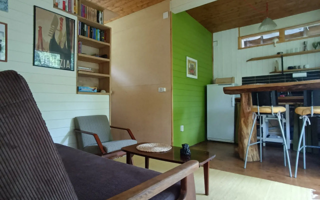 Uedinennoye v Tsentre Sochi Bungalow