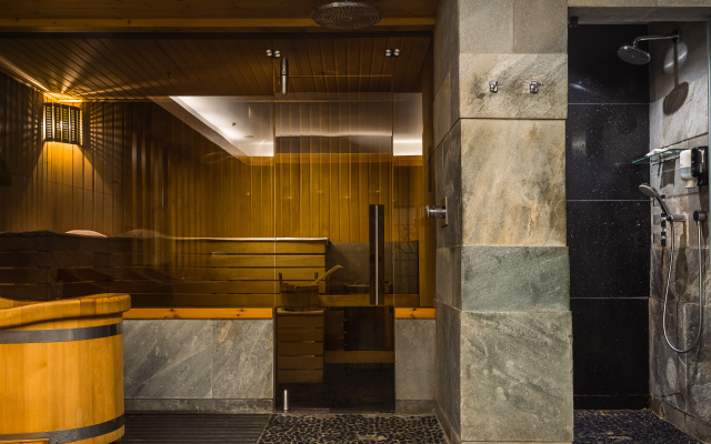 International Hotel Sayen