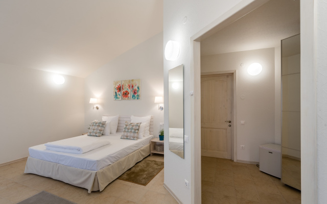 Loyal Guest House