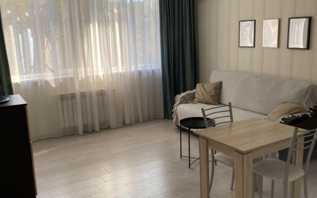 Na Vishnyovom Pereulke 85B Flat