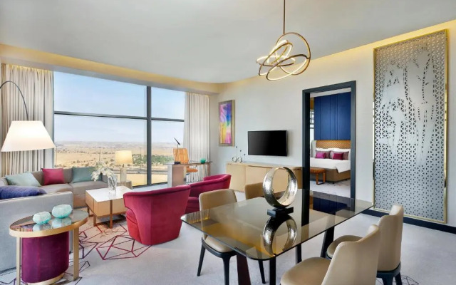 AlRayyan Hotel Doha, Curio Collection by Hilton