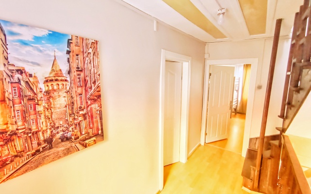 Taksim History Wooden Hostel