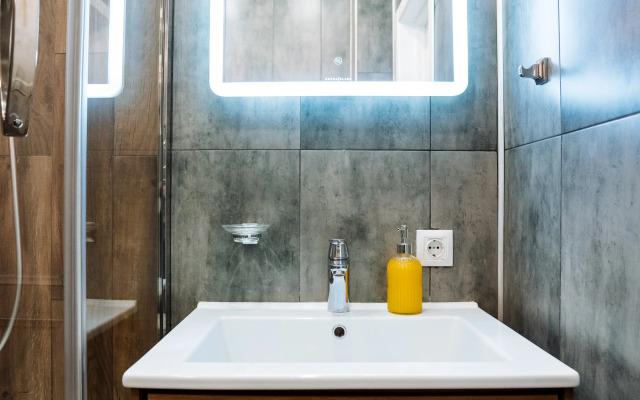 Квартира Уютные апартаменты возле ТРЦ Планета