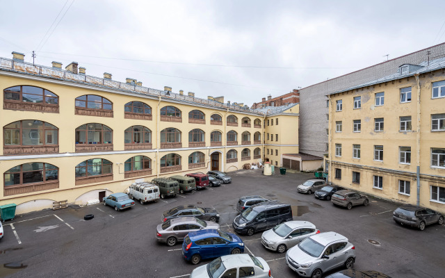 Апартаменты Sergeew Apartments 3-х комнатный Делюкс на Набережной Макарова