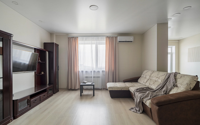 Квартира Просторная 2-комнатная в экологически чистом районе — полуострове Эгершельд