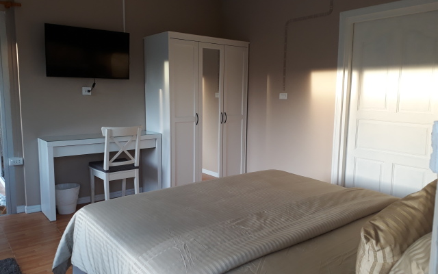 Kerdphewdee Guest House