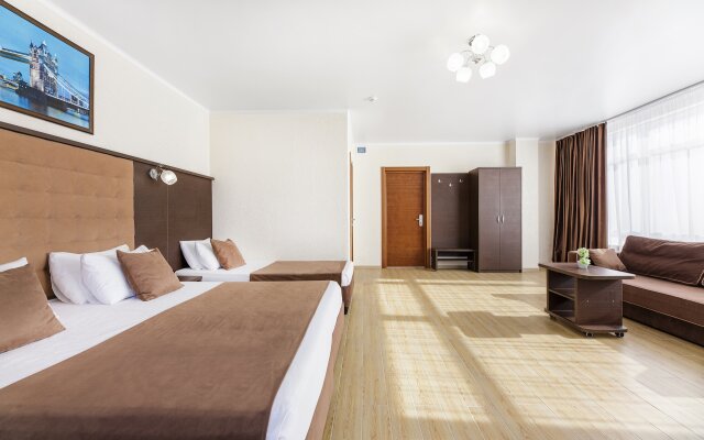Leonsia Hotel
