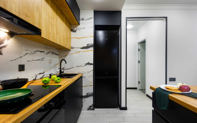 KeyGo #0077, 1 Bedroom, Saryan Street Apartments