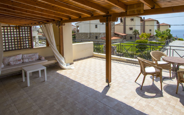 Akrogiali IV Posidi Villas