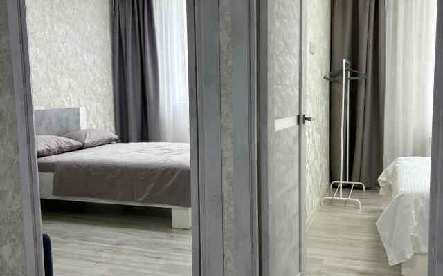 Novaya Kvartira V Tsentre Goroda Flat