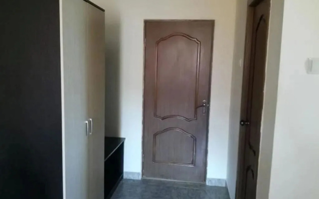 Меблированные Комнаты на Улице Мира 42Б