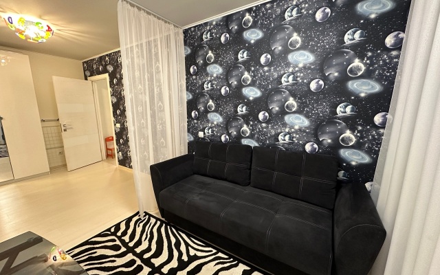 Stil'naya evro 3-h.kom.kvartira s dizajnerskim remontom v ZHK"Evropejskij" Flat