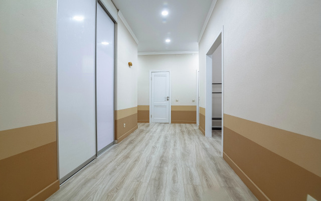 Almatau Bolshie s Dvumya Spalnyami Apartments