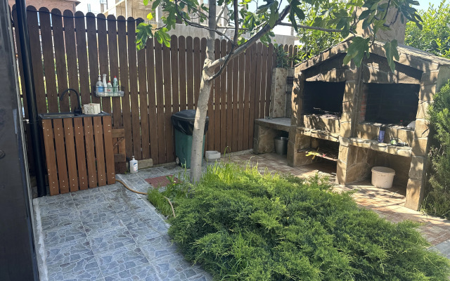 Ray V Shalashe Guest house