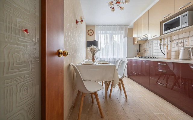 Apartamenty trehkomnatnye v 4km ot Kremla Sova-Dom