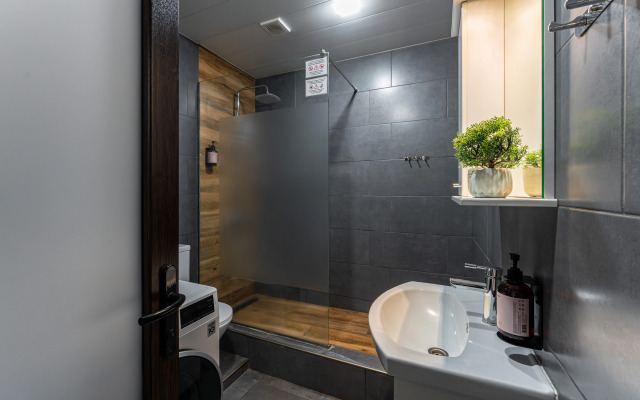 KeyGo №0128 I 1 Bedroom I Balcony I Near Park Apartments