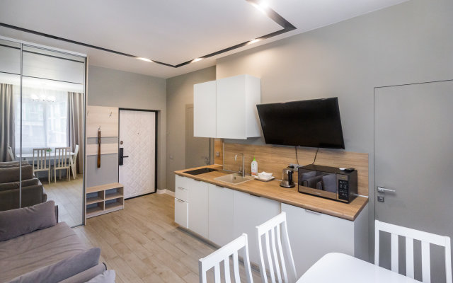 2kh Komnatnaya Kvartira S Remontom Green Studio 3 Apartments