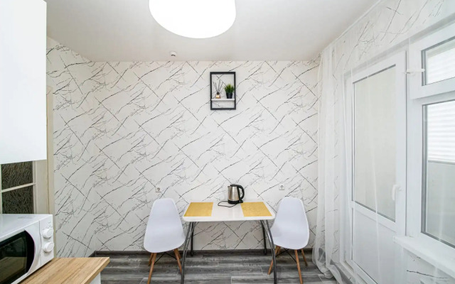 Chistaya i Uyutnaya na Burnakovskoy 77 Flat