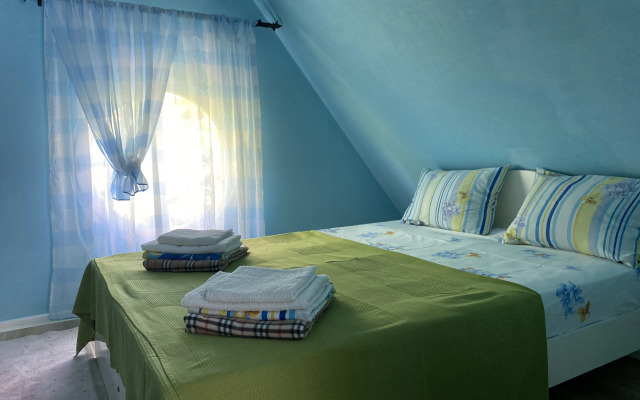 Kazachok Semejnyj Mini-Hotel