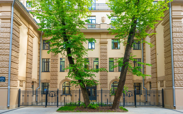 El&T 10 Apartments