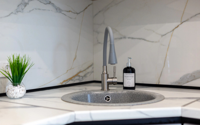 S Balkonom Vozle Morya Alleya 254 Flat