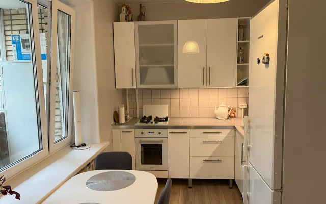 M. Smolenskaya Stilnaya 1-Kh Komn. Flat