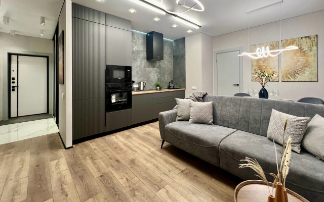 V Tsentre Okolo Akvaparka Flat