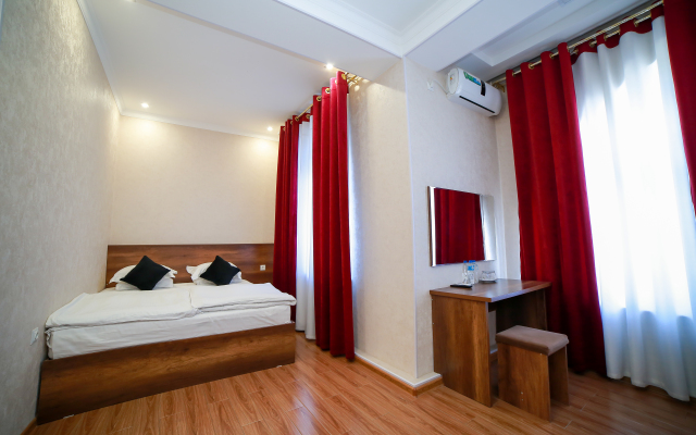 Rayhon Hotel
