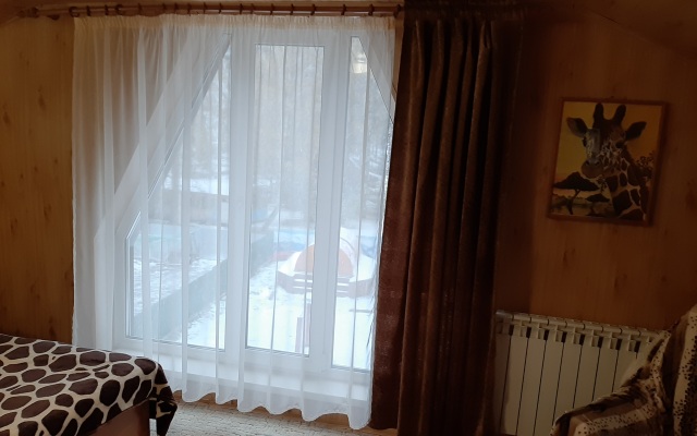 Manzherok Guest House