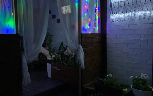 Отель Белый