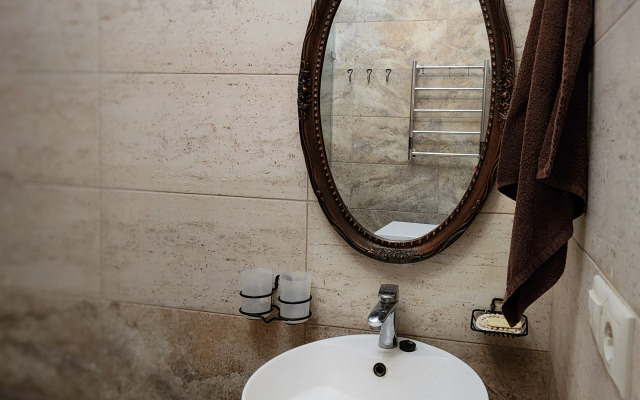 V Zhk Merkato s Basseynom Flat